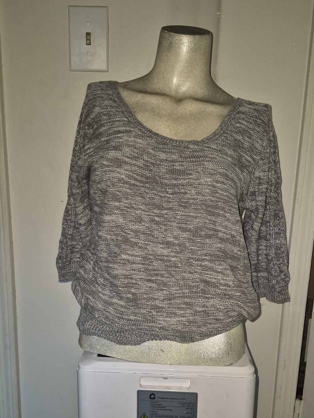 Roxy Gray Scoop Neck Low back Pullover